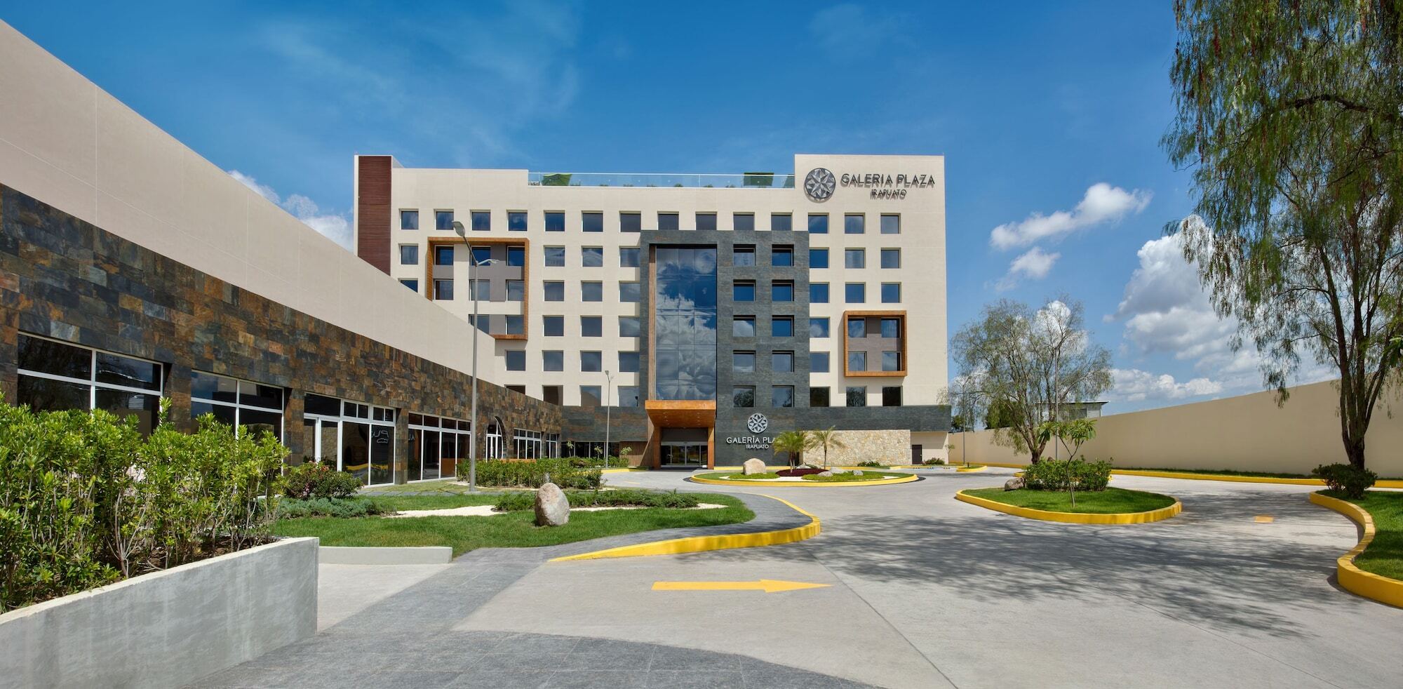 Galeria Plaza Irapuato Hotel Exterior photo