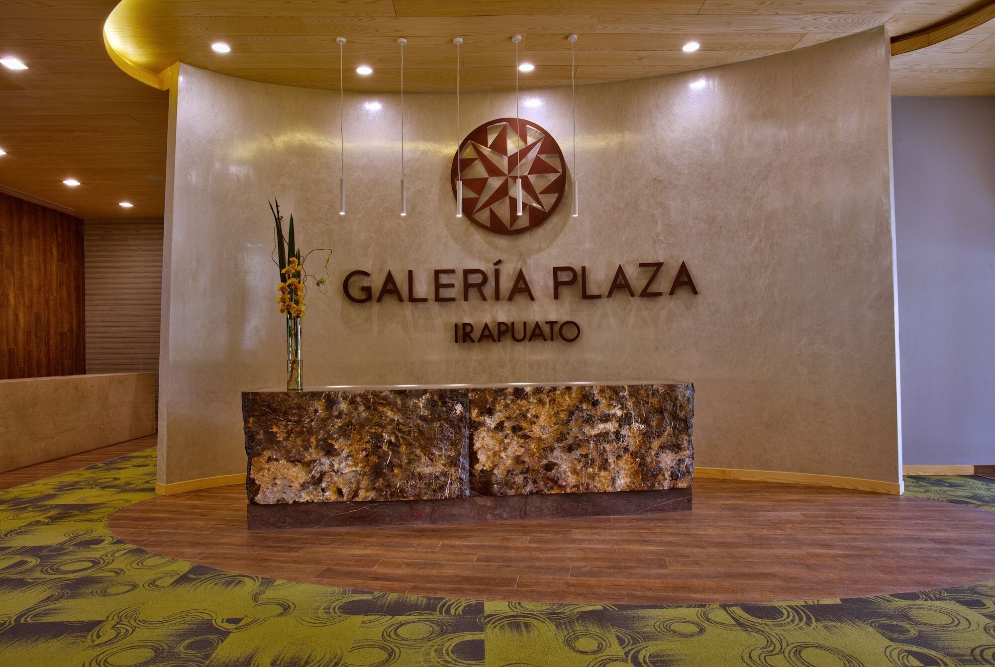 Galeria Plaza Irapuato Hotel Exterior photo